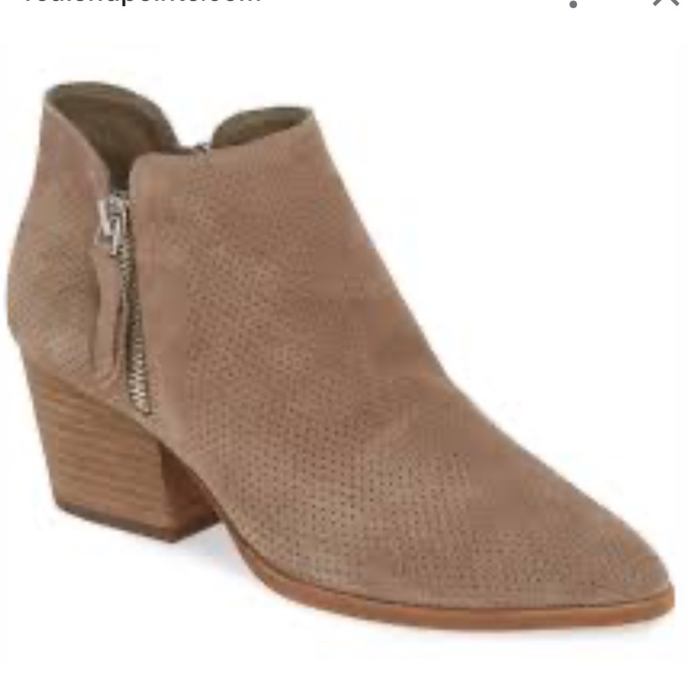 Vince Camuto Nethera Gray Perforated Suede Booties Size 7.5
